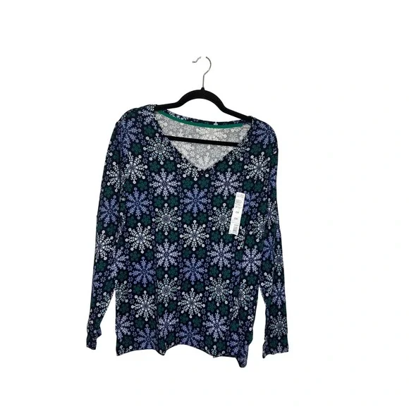Kohl's Women's Long Sleeve V Neck Tee Snowflake Print Classic‎ Fit Size OX NWT - Picture 2 of 6